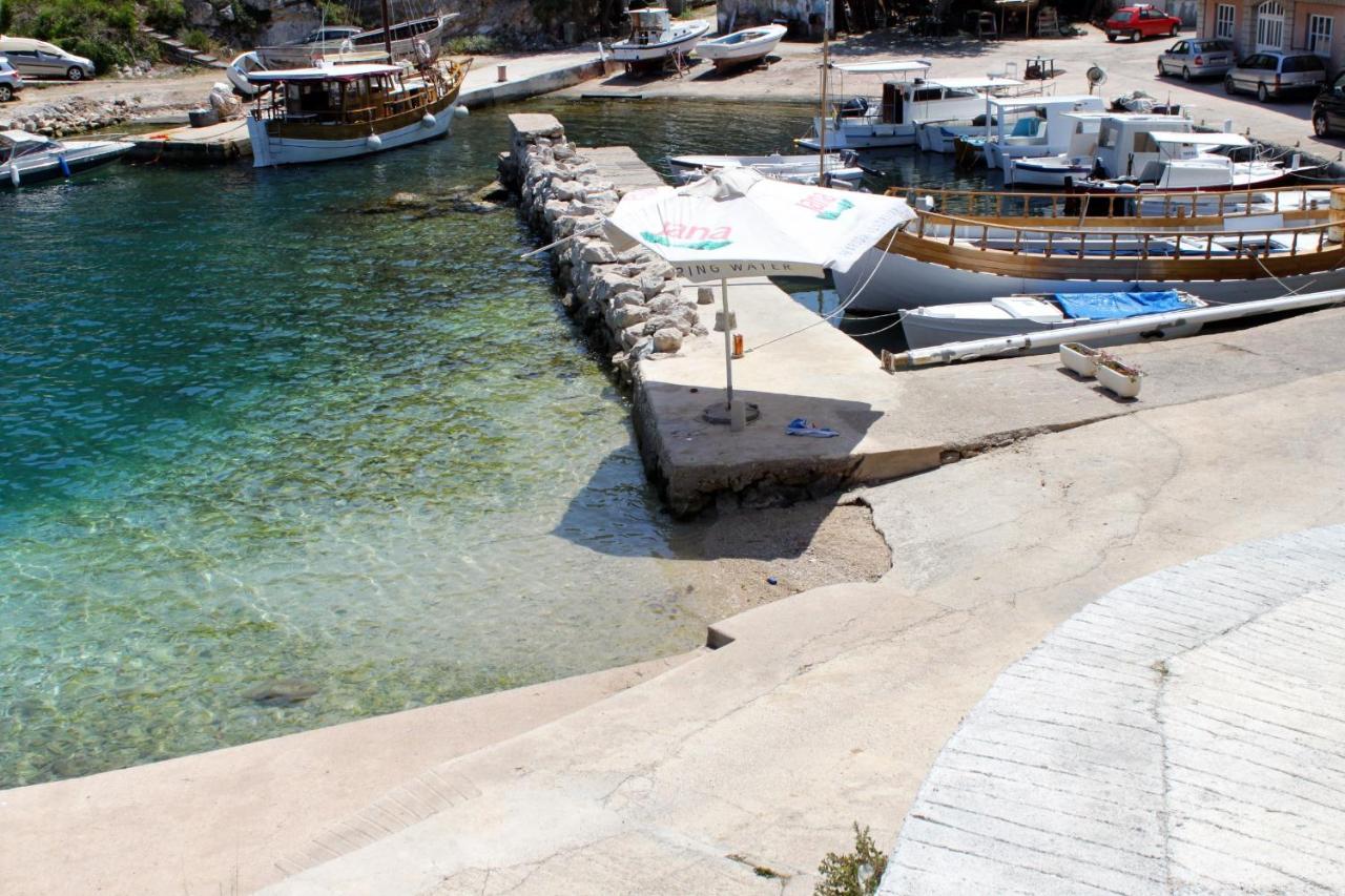 Apartments With A Parking Space Sali, Dugi Otok - 8172 Ngoại thất bức ảnh